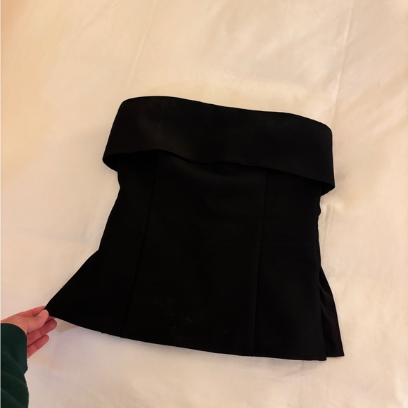 Babaton Elegant Black Strapless Element Tube Top (Re)ssential Aritzia structured - Picture 9 of 12